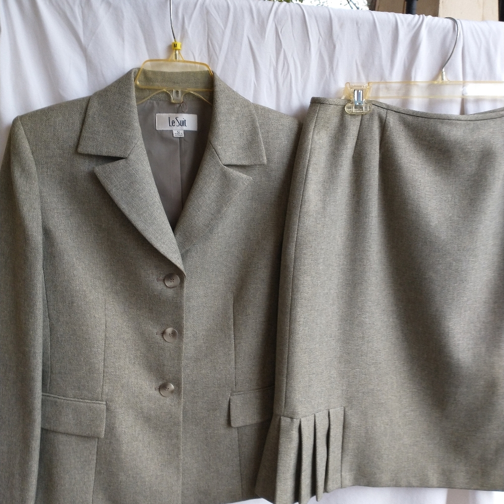 Suit